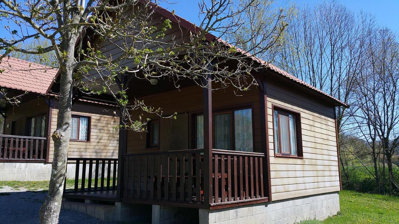 Camping - Bungalows La Soleia D'Oix Dış mekan fotoğraf